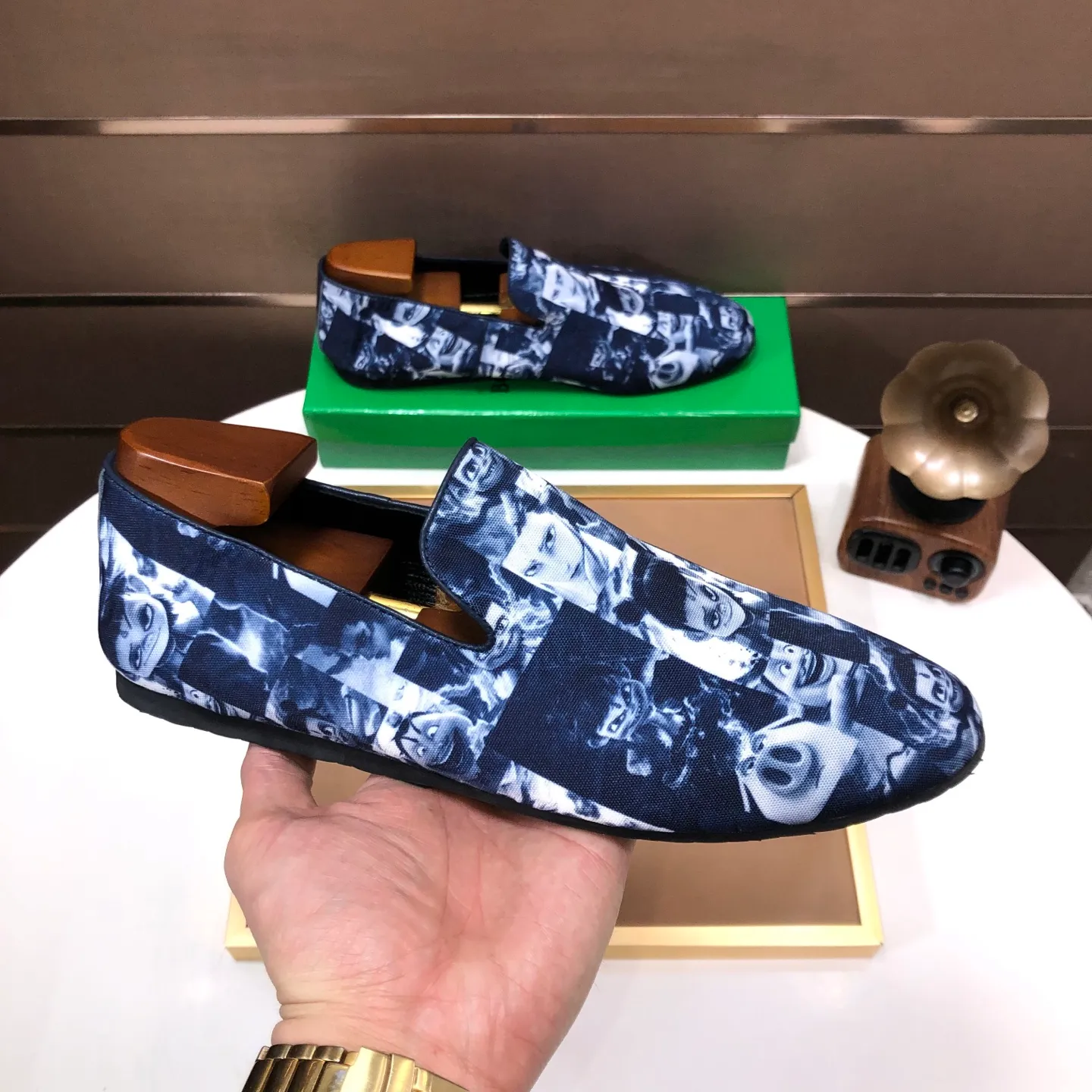 Men's shoes 💰460💰 [Botteg Venetta (BV)] (wallet shoes) exclusive new model official website new model The upper is made of high-quality top calfskin. Delicate feel and flowing luxurious texture. Tailor-made for refined men to create a noble aura. Detailed and regular Mark hand-stitching. Smooth lines. Full sheepskin lining, comfortable to wash sweat. 38-44